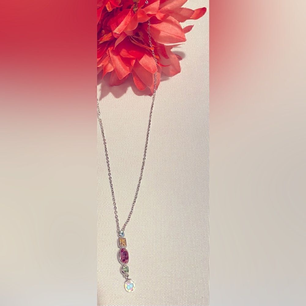 💥Swarovski Crystal Multy Color pendant necklace Beautiful and Elegant 🎉